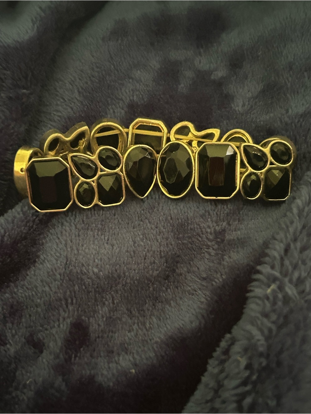 Vintage Avon Color Burst Gold Tone Black Gemstone Stretch Bracelet
